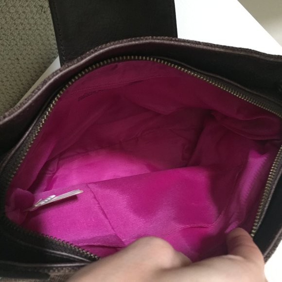 Matt & Nat Samsara Pebbled Neuville Hobo Handbag (Brown) - Picture 7 of 8